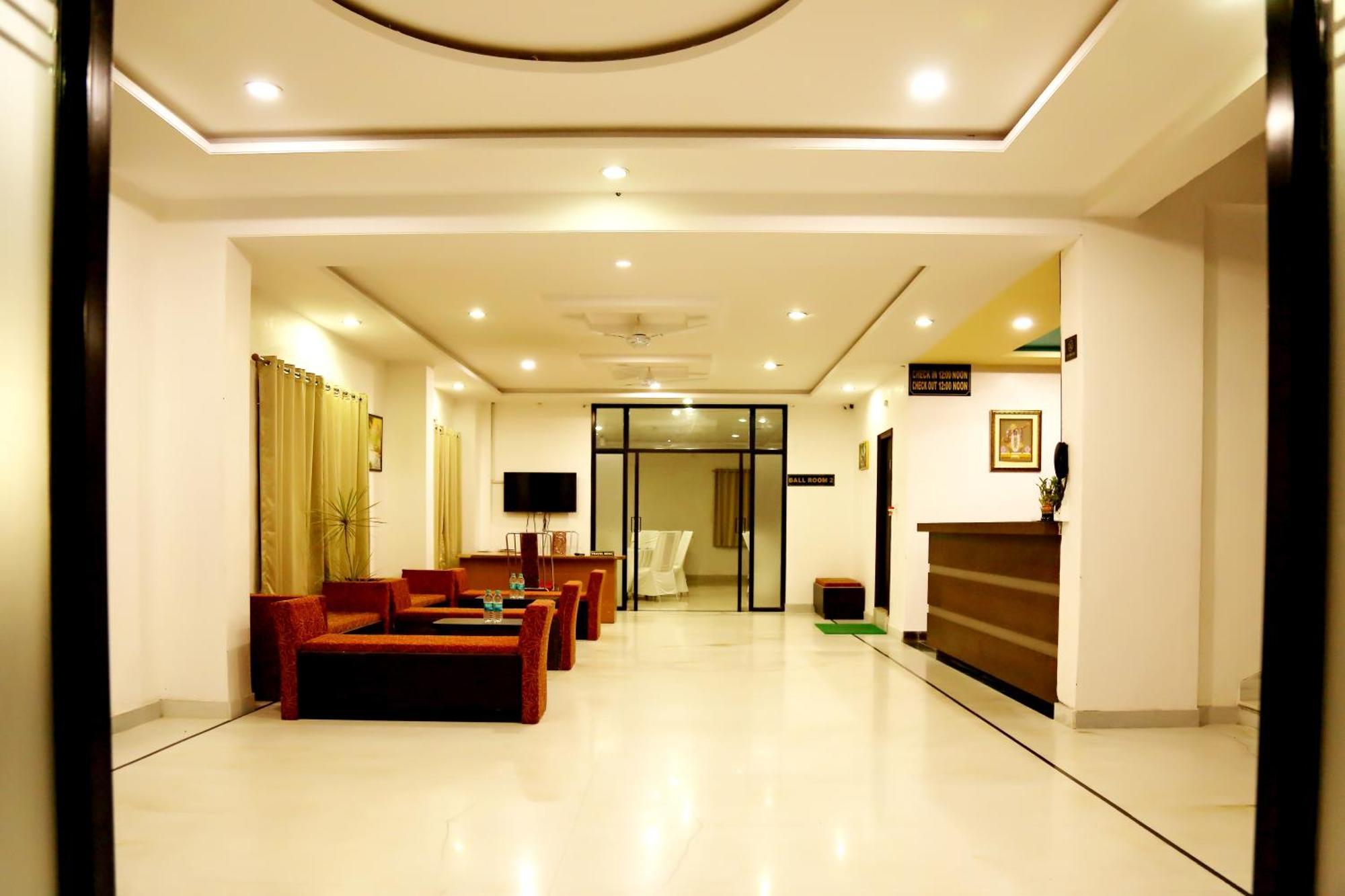 The Park Classic Udaipur Bagian luar foto