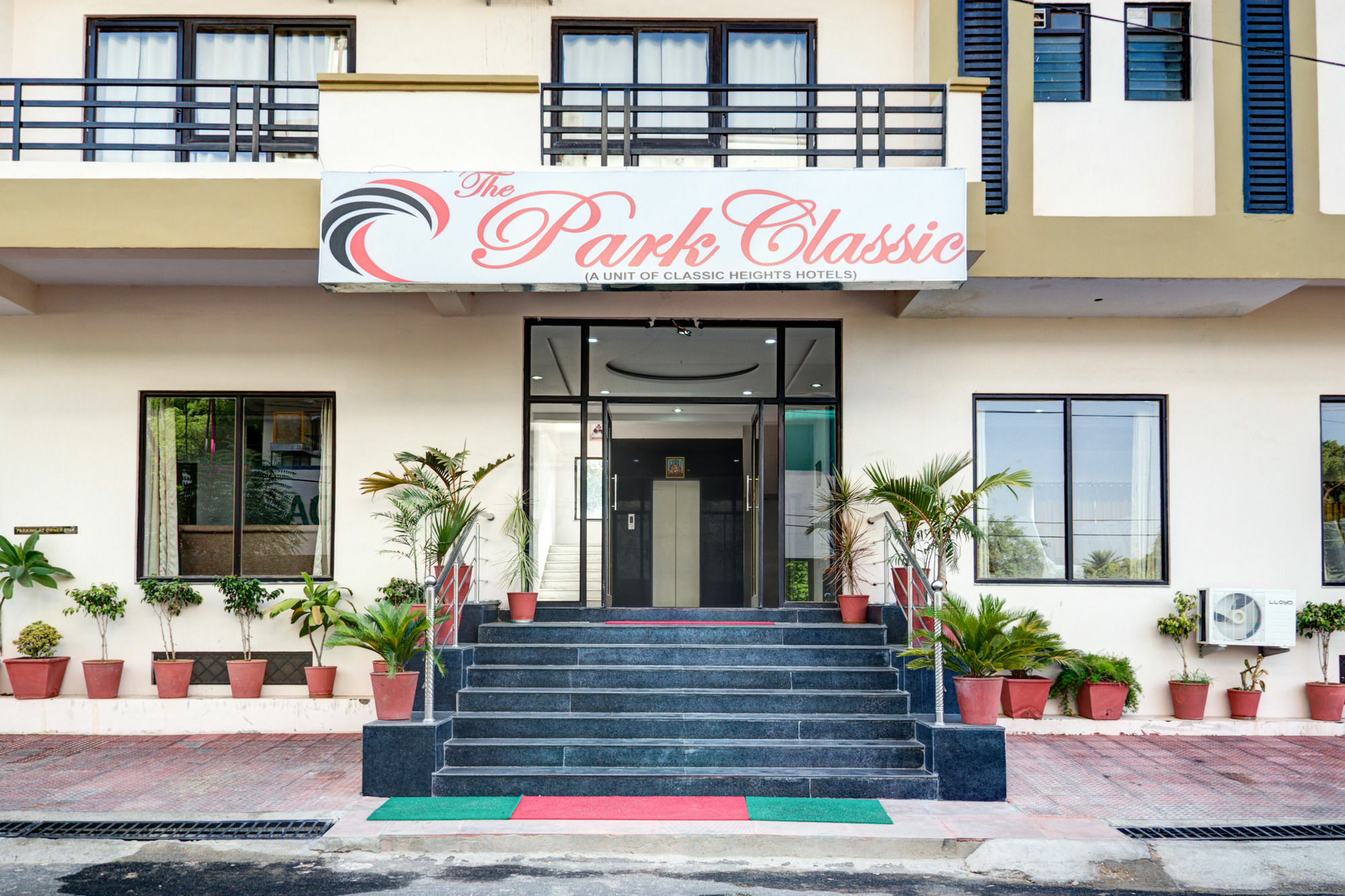 The Park Classic Udaipur Bagian luar foto