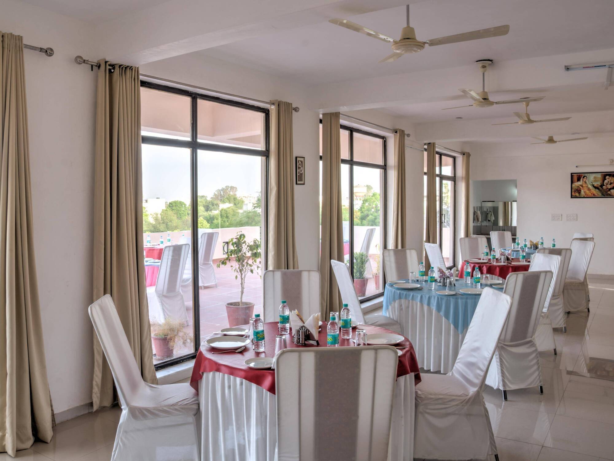 The Park Classic Udaipur Bagian luar foto